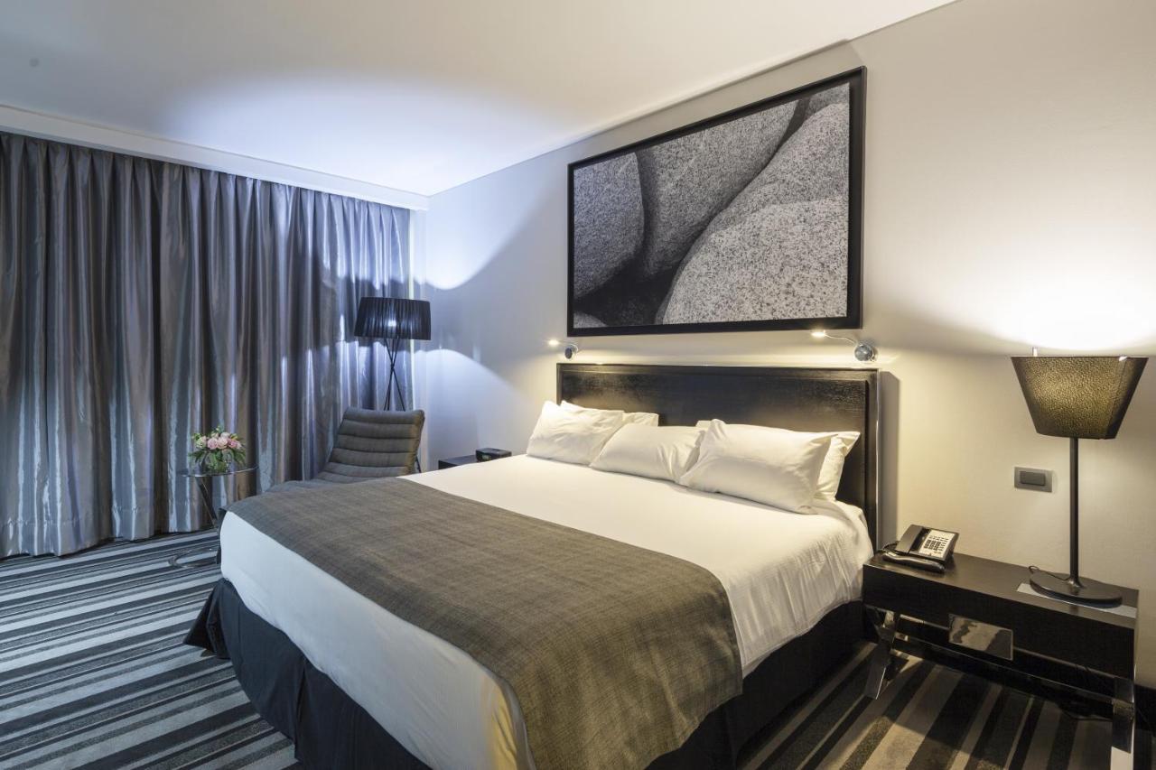 Wyndham Pettra 5* Santiago