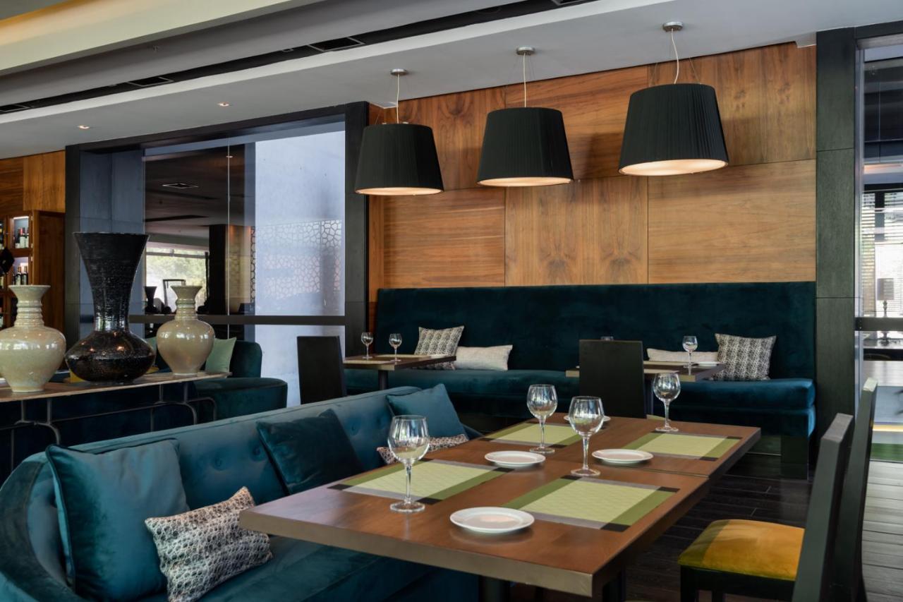 Hotel Wyndham Pettra Santiago