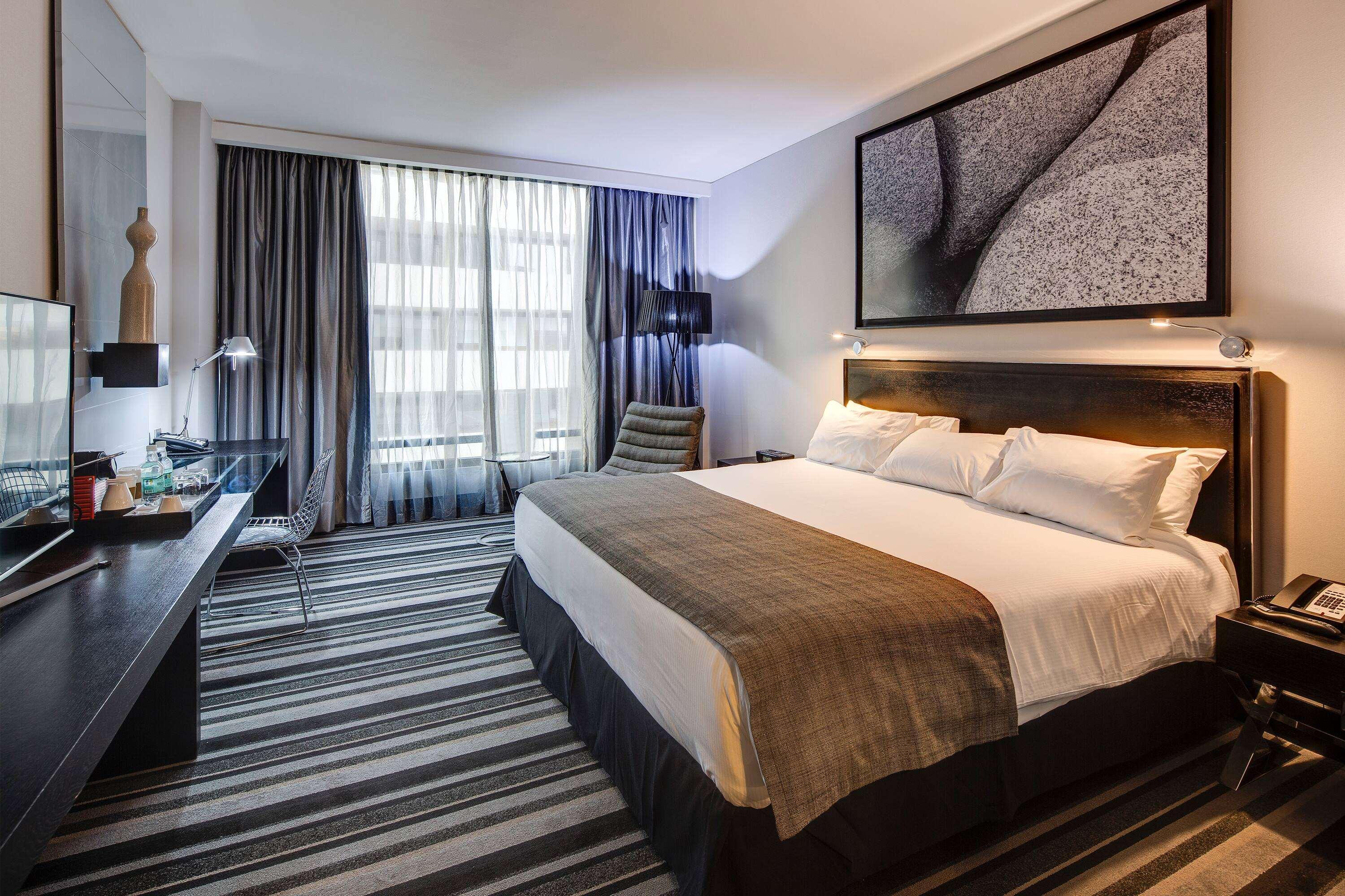 Wyndham Pettra Hotel Santiago