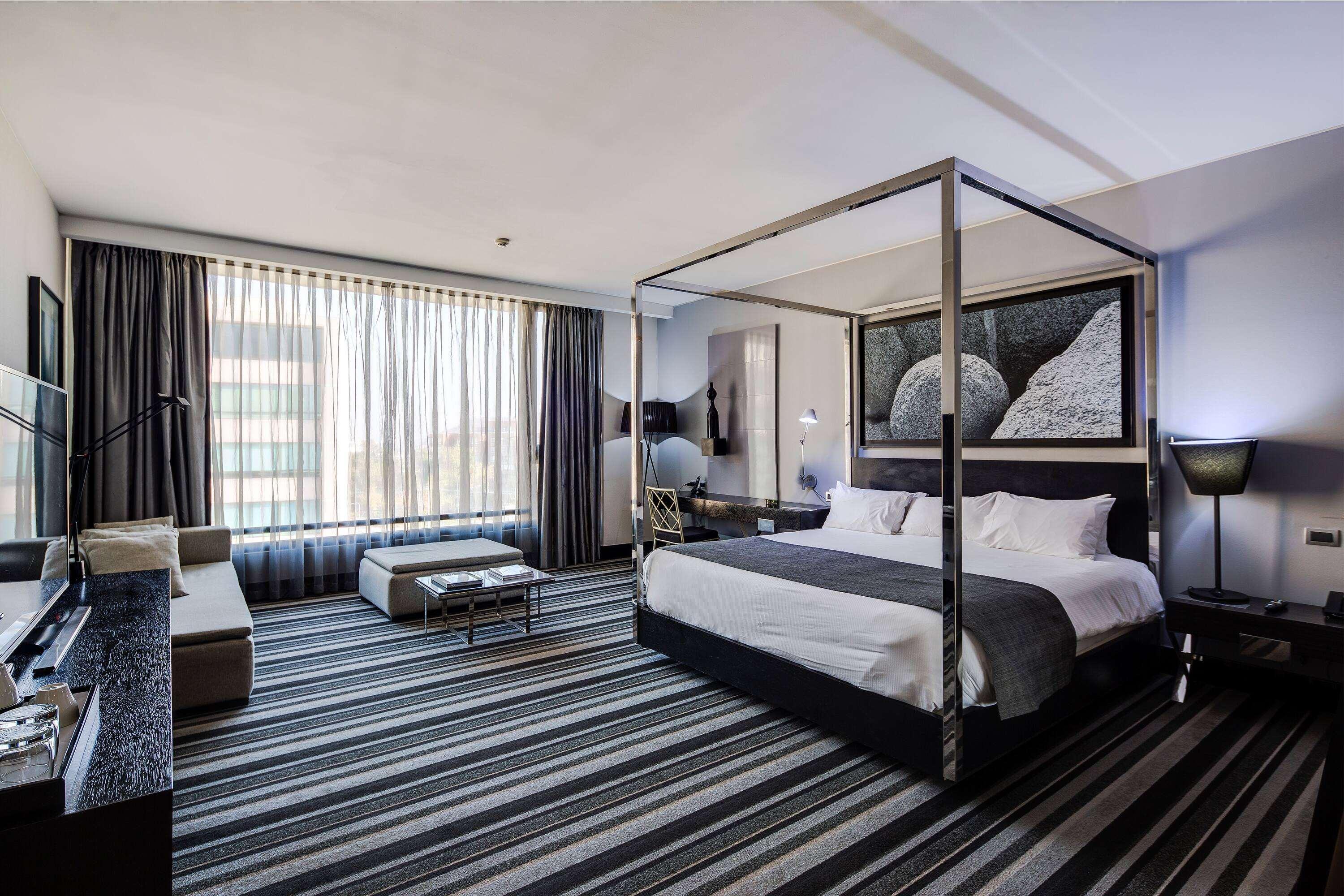 Wyndham Pettra Santiago